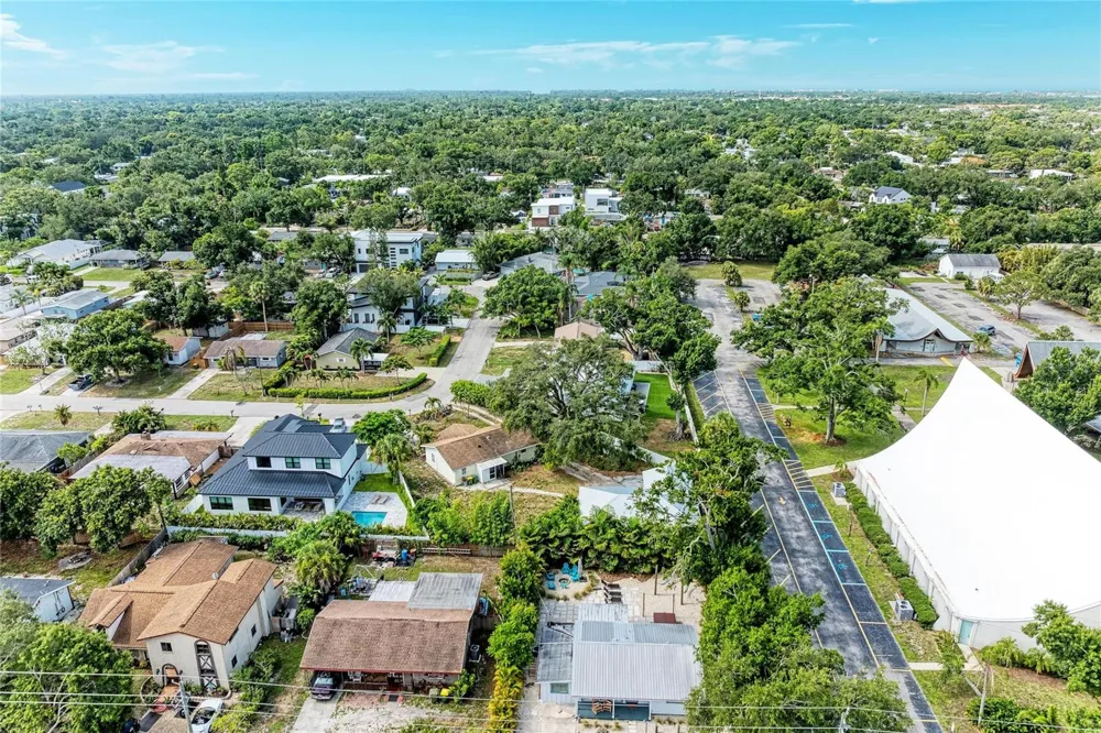 1300 LOMA LINDA COURT Sarasota, FL 34239