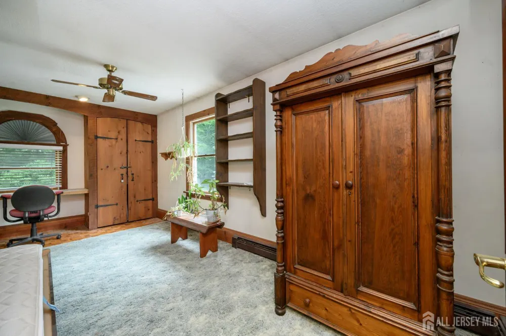 1097 State Route 173 Bethlehem, NJ 08802