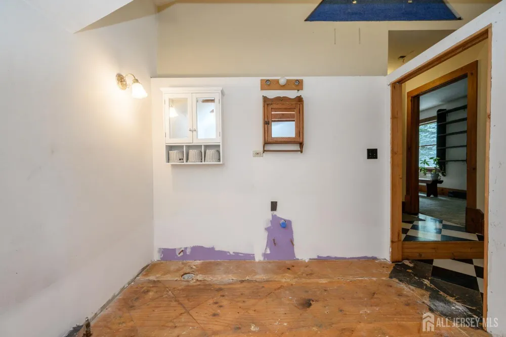 1097 State Route 173 Bethlehem, NJ 08802
