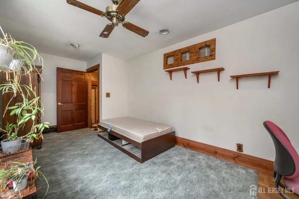 1097 State Route 173 Bethlehem, NJ 08802
