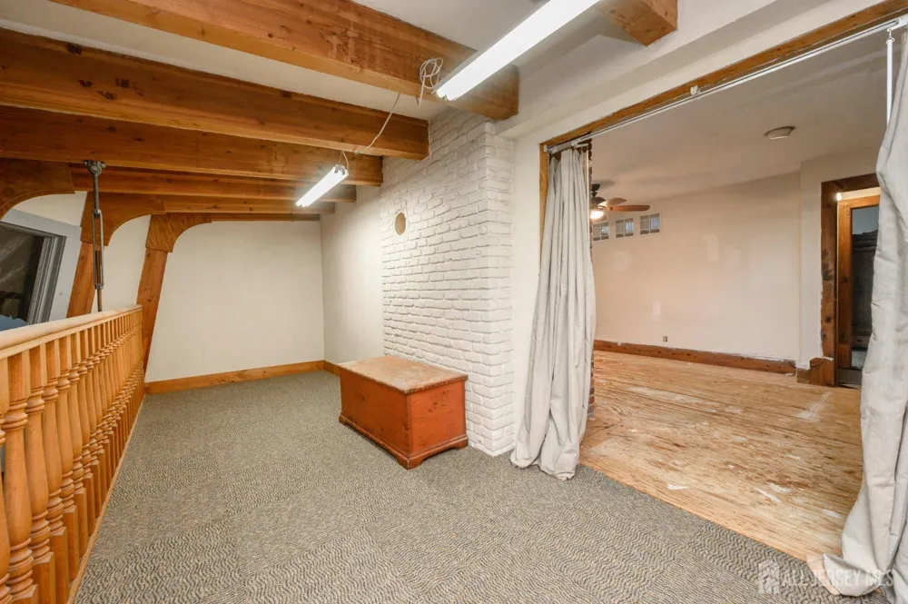 1097 State Route 173 Bethlehem, NJ 08802
