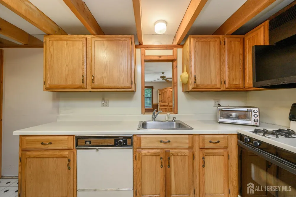 1097 State Route 173 Bethlehem, NJ 08802