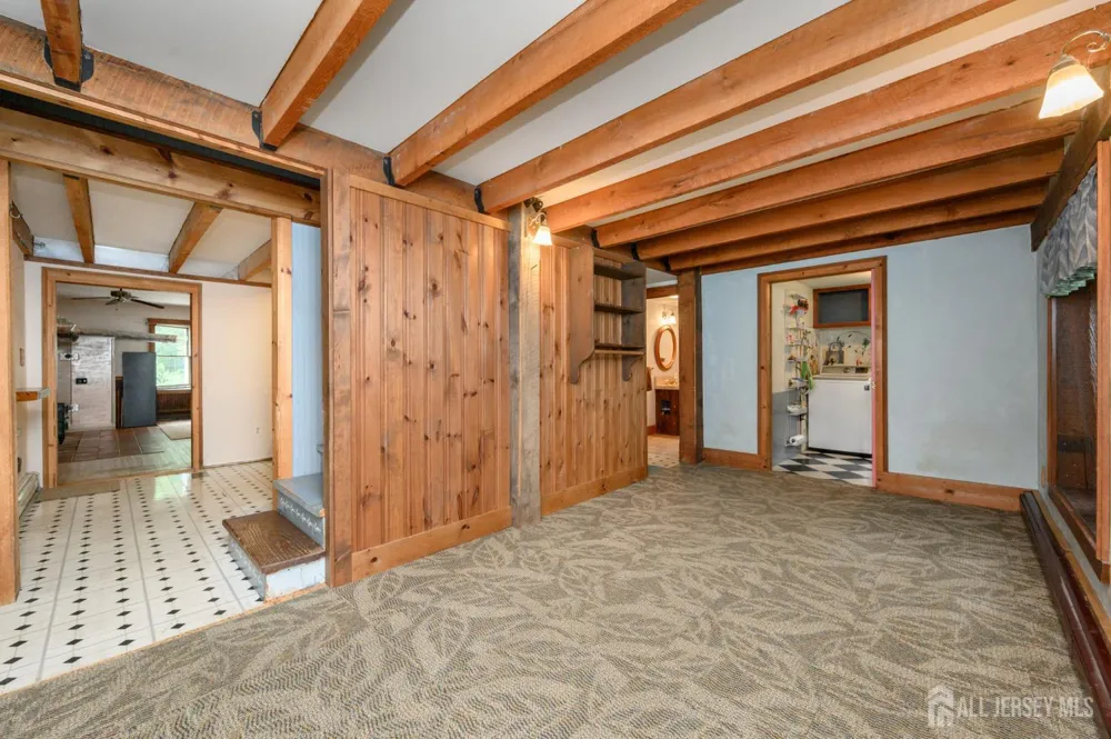1097 State Route 173 Bethlehem, NJ 08802