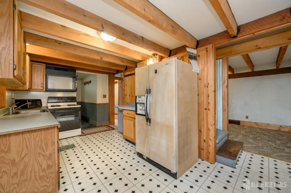 1097 State Route 173 Bethlehem, NJ 08802
