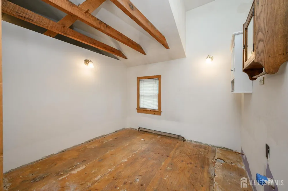 1097 State Route 173 Bethlehem, NJ 08802