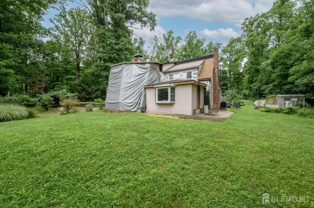 1097 State Route 173 Bethlehem, NJ 08802