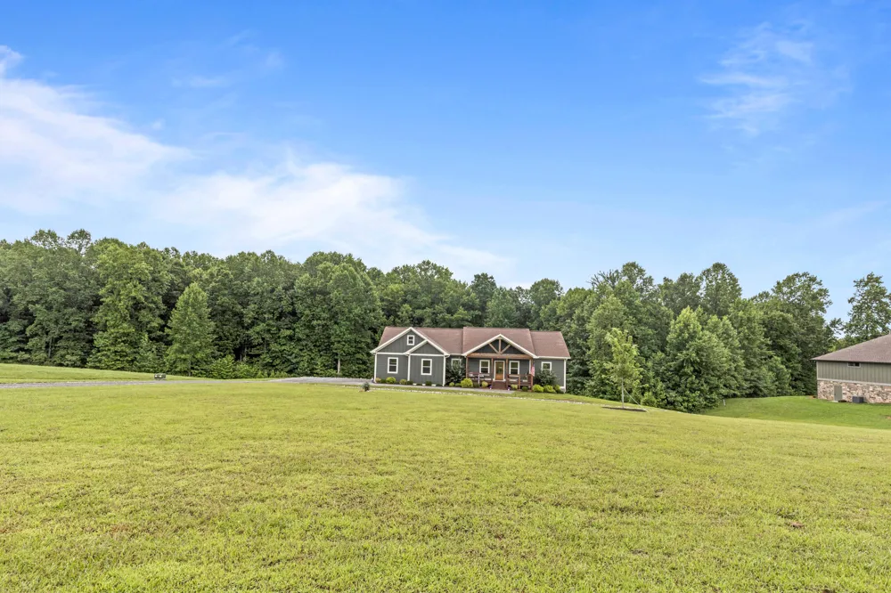 636 Raulston Falls Road Jasper, TN 37347