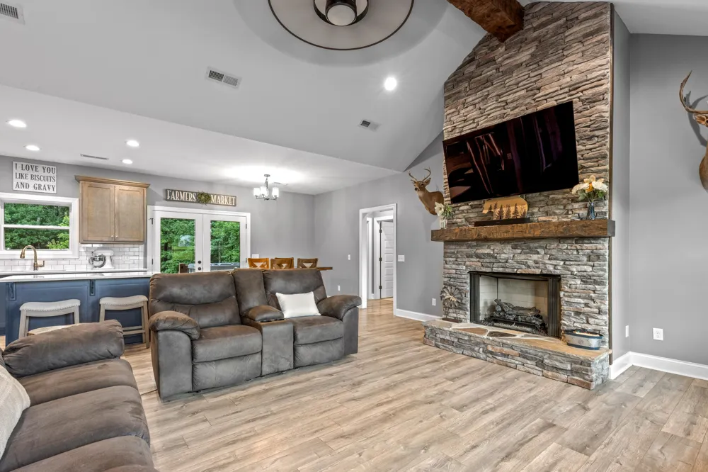 636 Raulston Falls Road Jasper, TN 37347