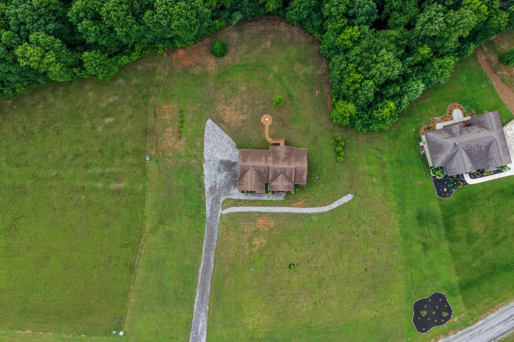 636 Raulston Falls Road Jasper, TN 37347