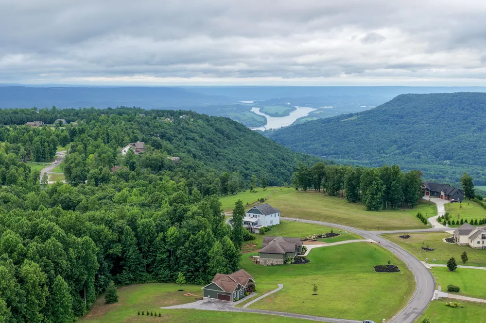 636 Raulston Falls Road Jasper, TN 37347