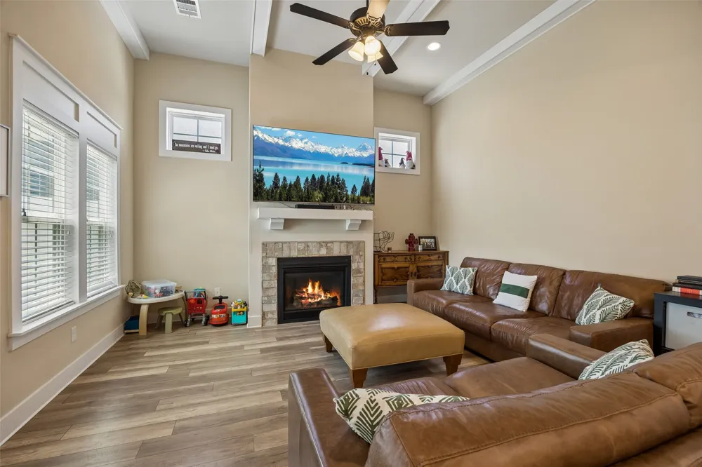 612 Myers Drive Lake Dallas, TX 75065