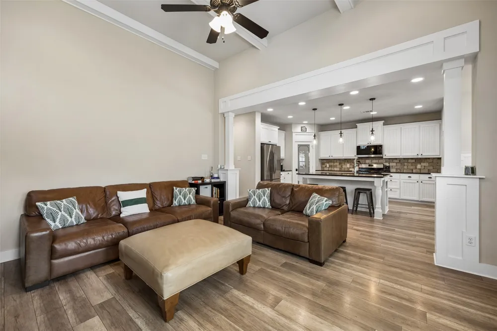 612 Myers Drive Lake Dallas, TX 75065