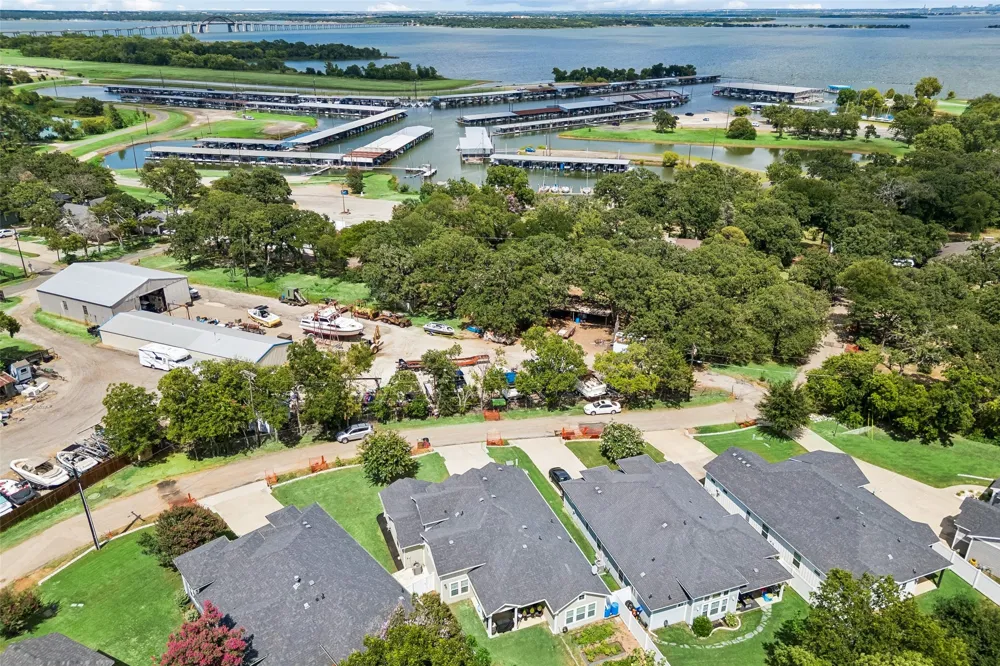 612 Myers Drive Lake Dallas, TX 75065