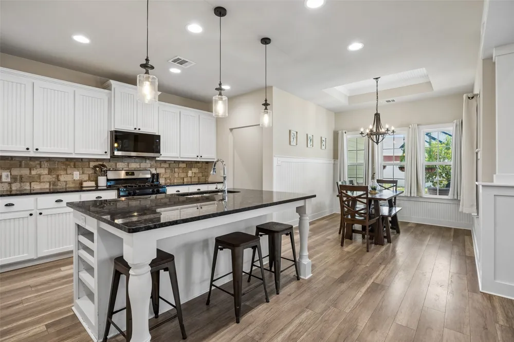 612 Myers Drive Lake Dallas, TX 75065