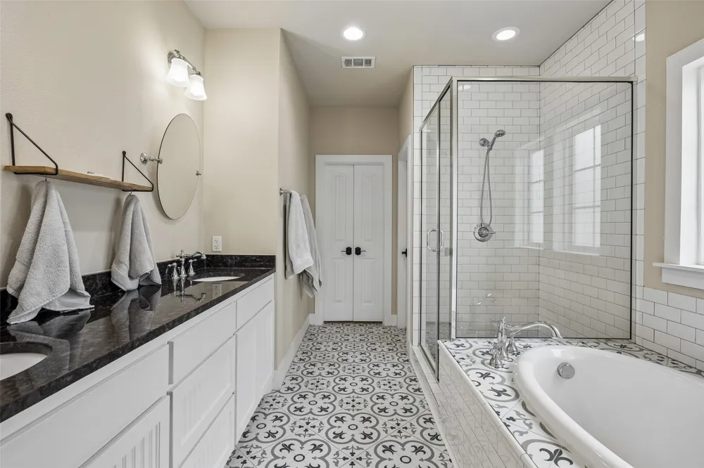 612 Myers Drive Lake Dallas, TX 75065