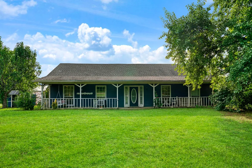 2640 3 RD St SE Paris, TX 75460