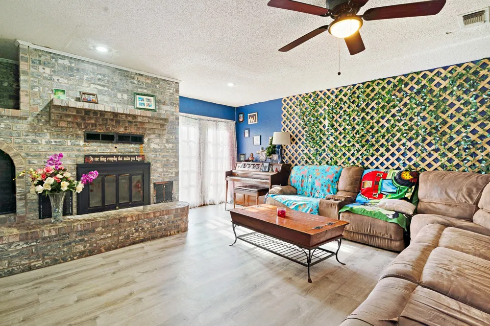 2640 3 RD St SE Paris, TX 75460