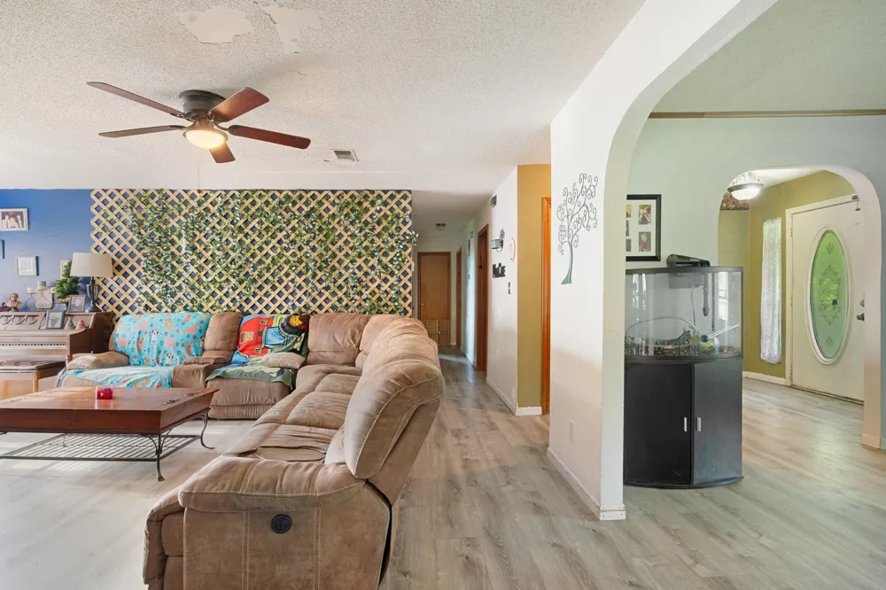 2640 3 RD St SE Paris, TX 75460
