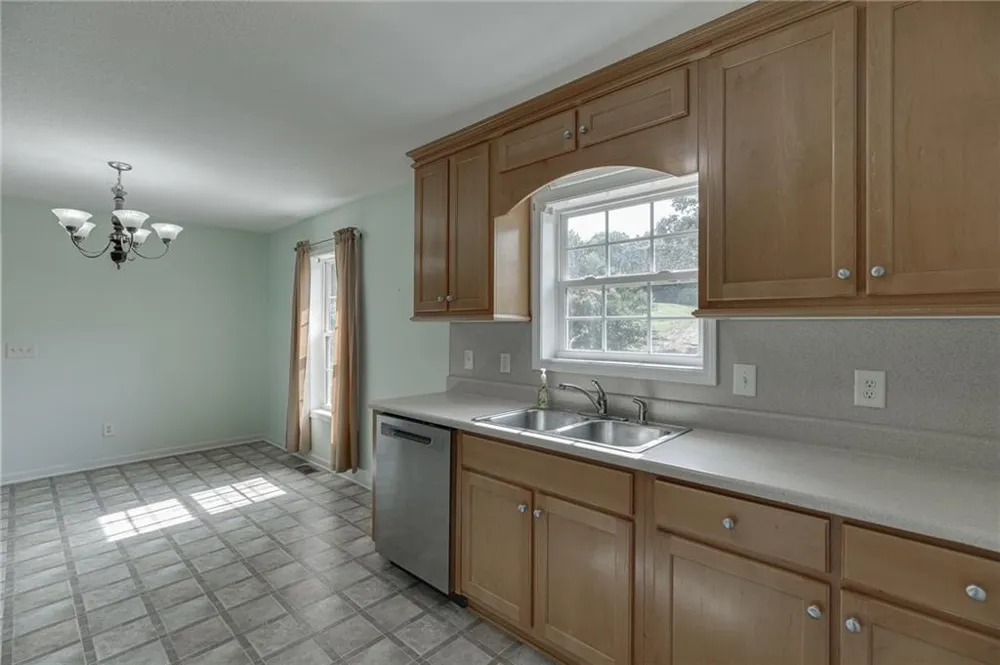 5446 Dahlonega Highway Clermont, GA 30527