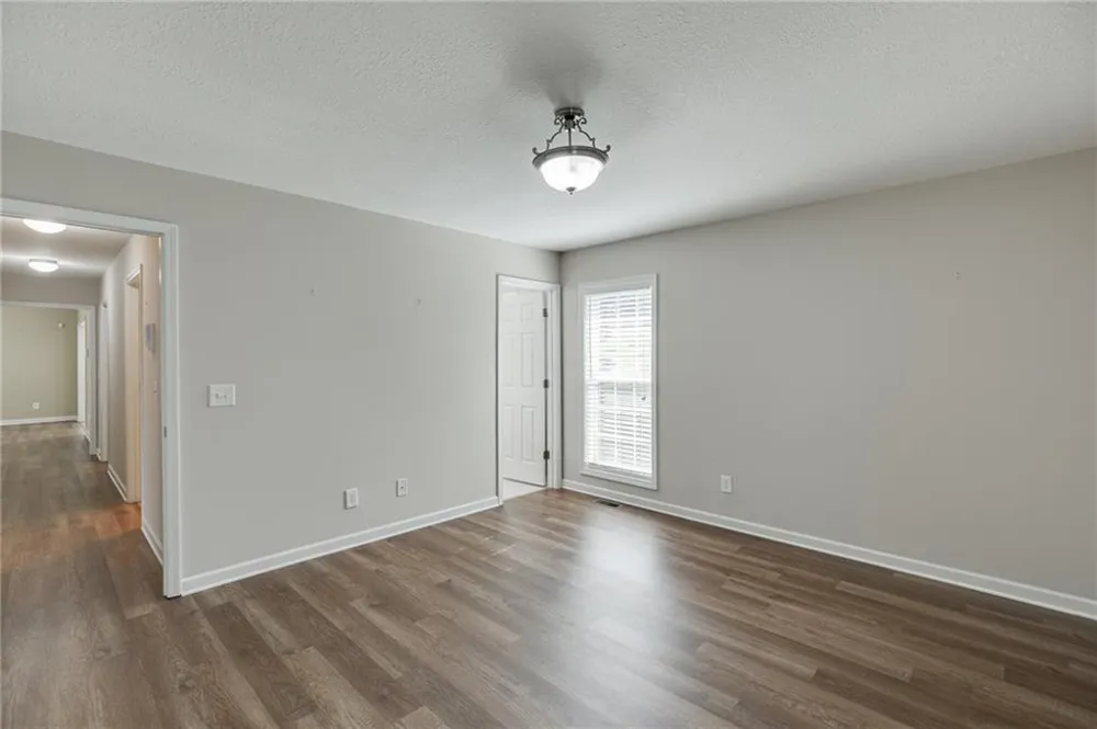 5446 Dahlonega Highway Clermont, GA 30527