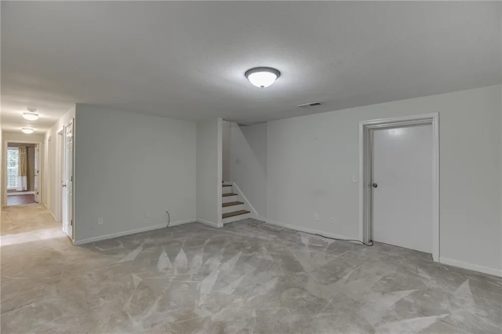 5446 Dahlonega Highway Clermont, GA 30527