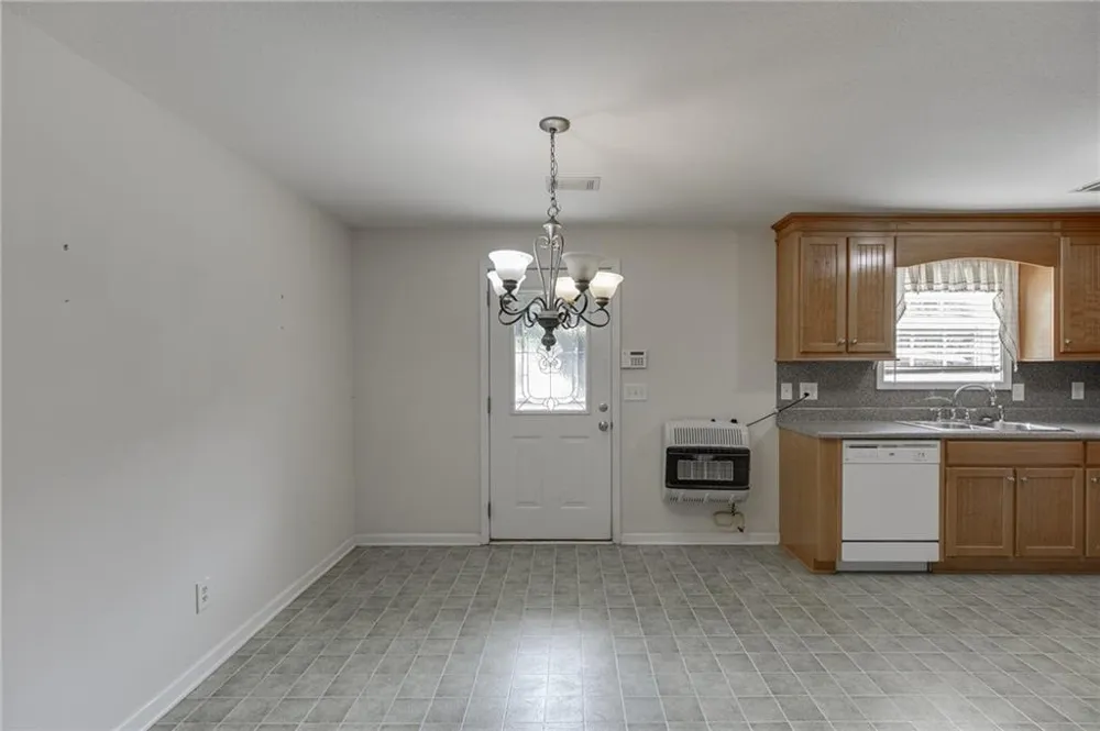 5446 Dahlonega Highway Clermont, GA 30527