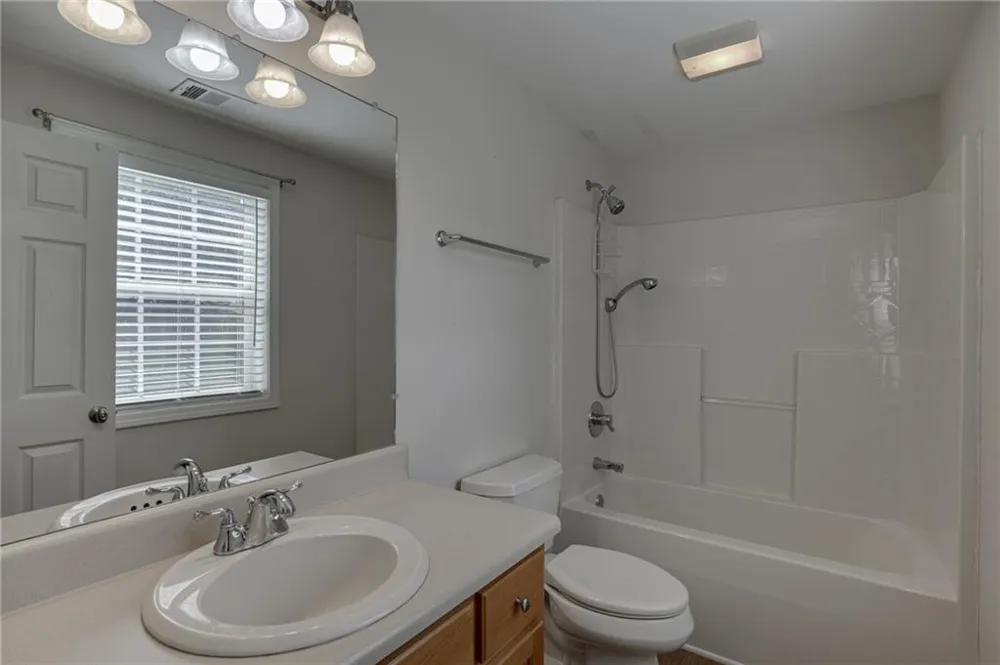 5446 Dahlonega Highway Clermont, GA 30527