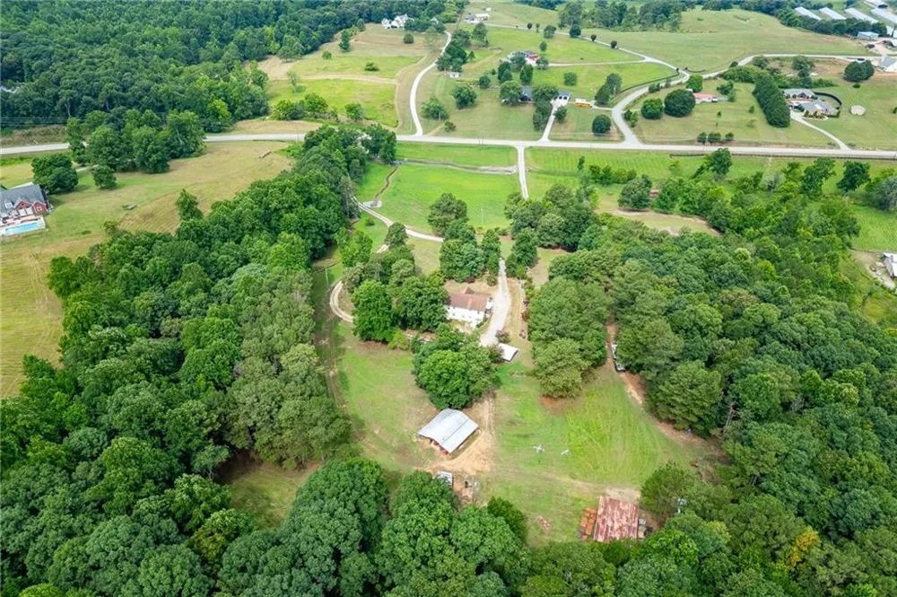 5446 Dahlonega Highway Clermont, GA 30527
