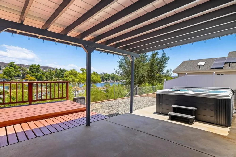 10241 Pebble Beach Dr Santee, CA 92071