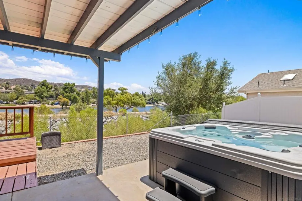 10241 Pebble Beach Dr Santee, CA 92071