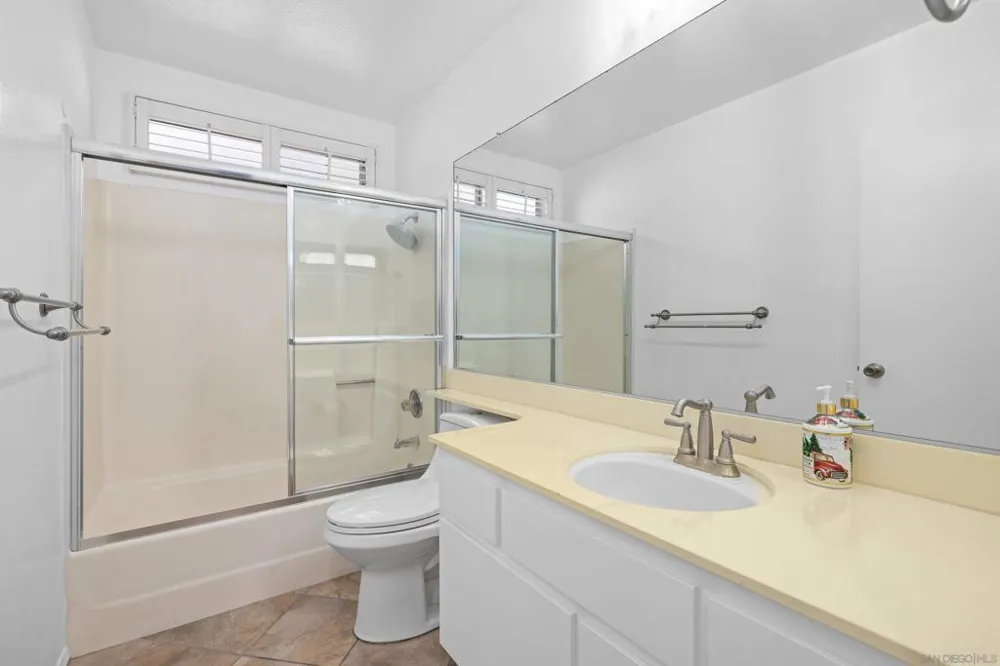10241 Pebble Beach Dr Santee, CA 92071