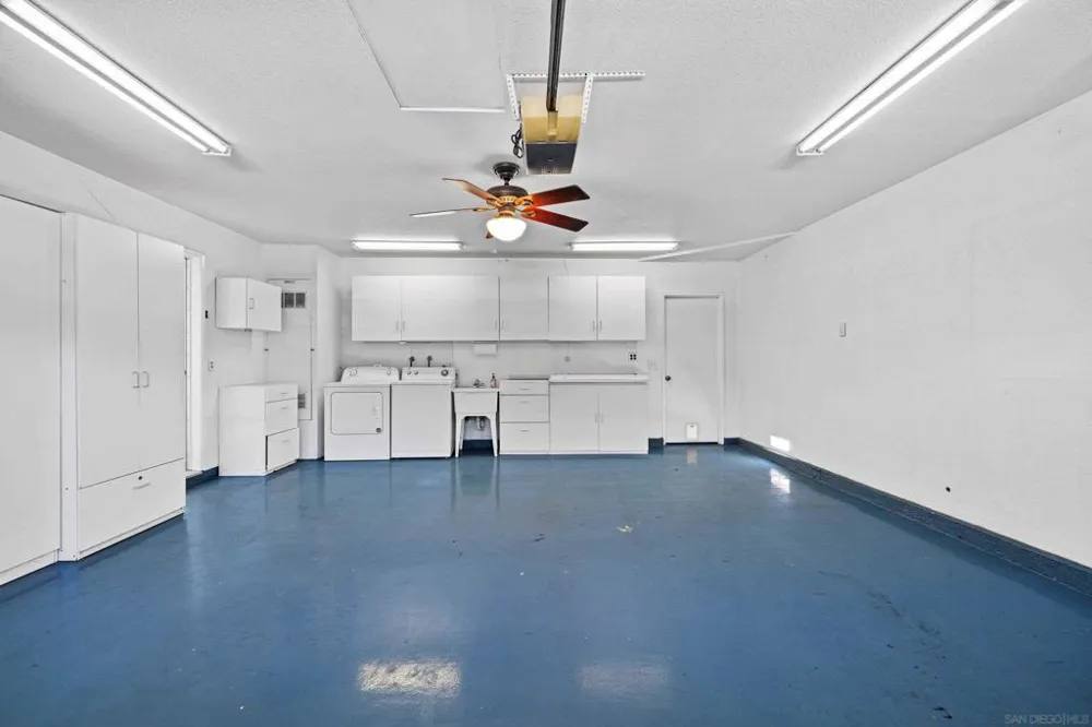 10241 Pebble Beach Dr Santee, CA 92071