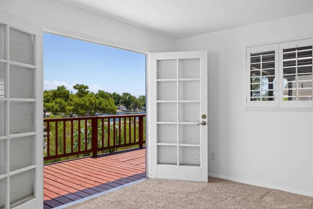 10241 Pebble Beach Dr Santee, CA 92071
