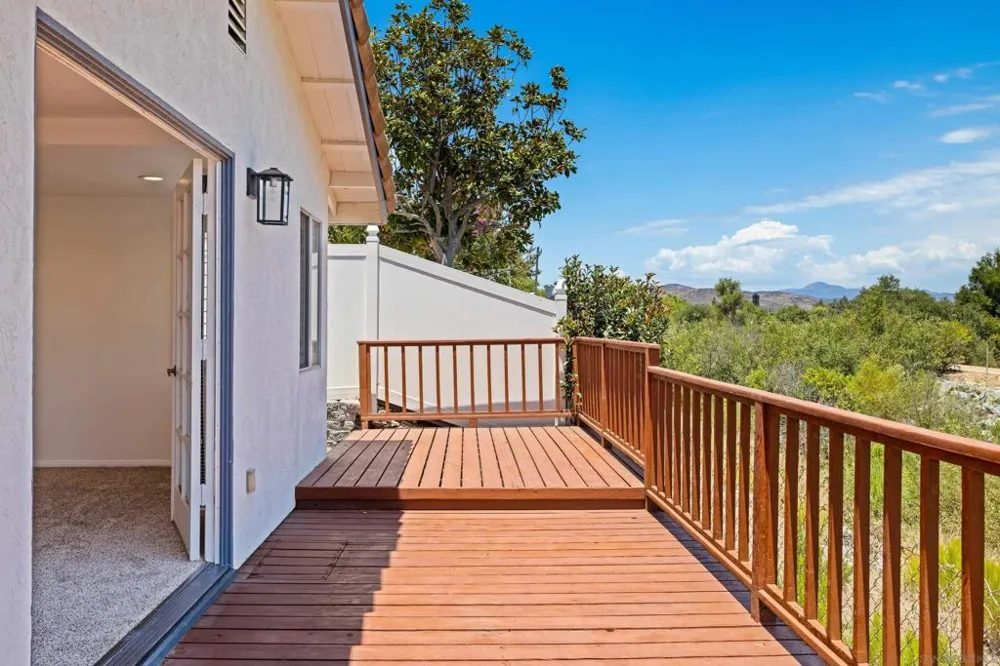 10241 Pebble Beach Dr Santee, CA 92071