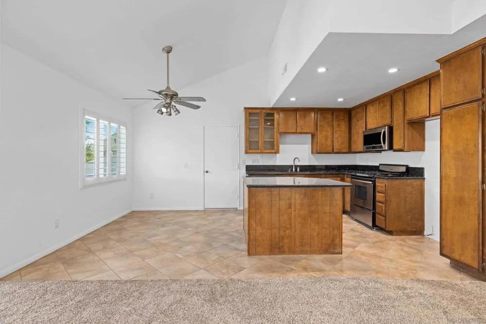 10241 Pebble Beach Dr Santee, CA 92071