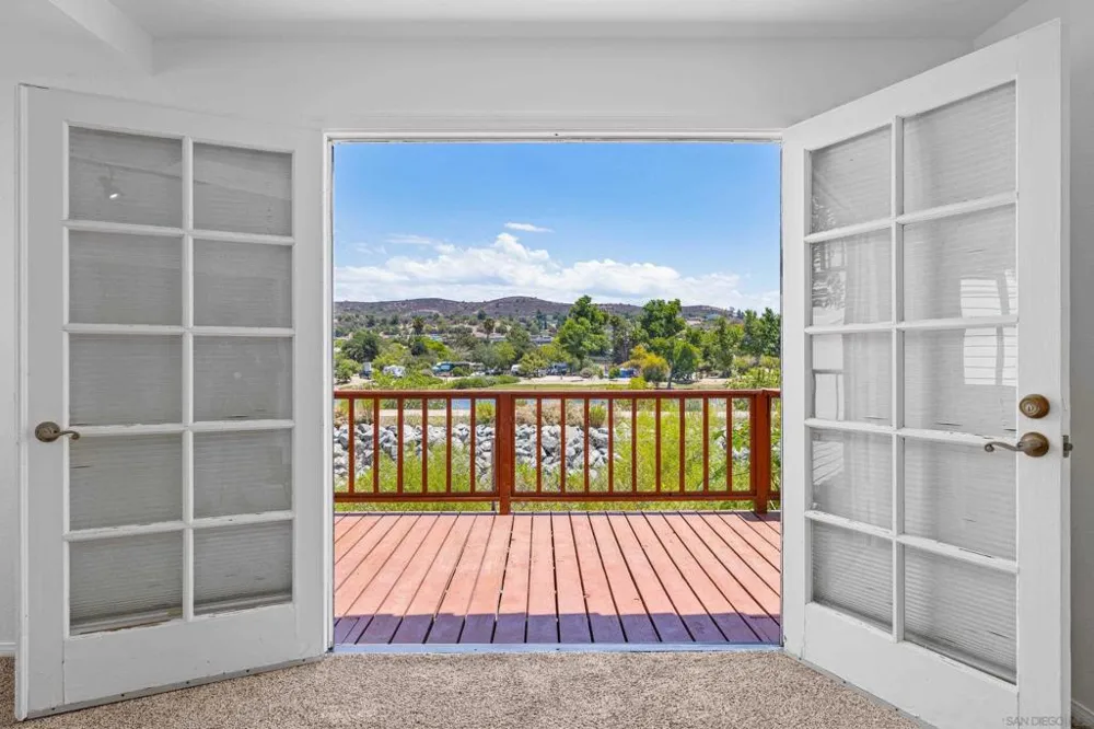 10241 Pebble Beach Dr Santee, CA 92071