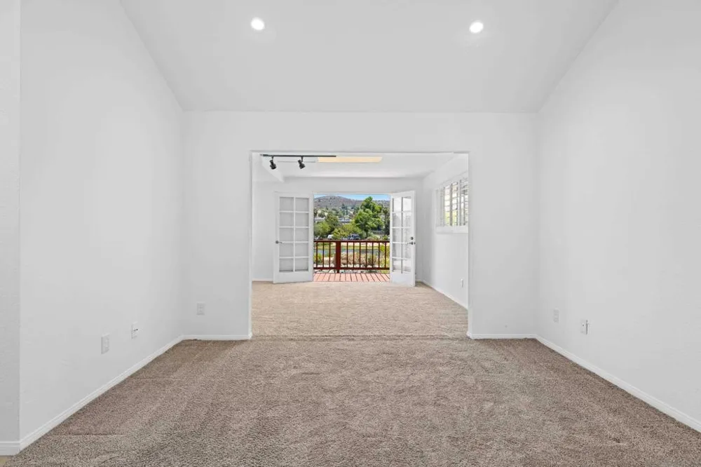 10241 Pebble Beach Dr Santee, CA 92071