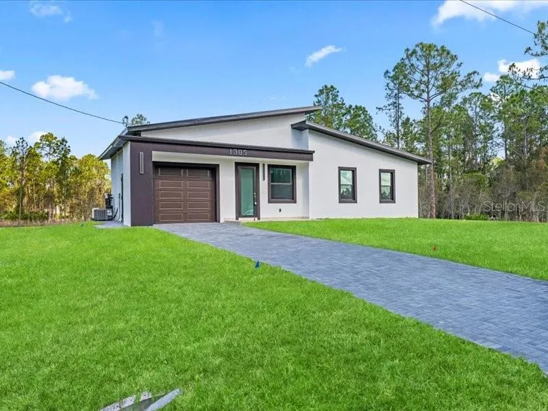 1305 MCARTHUR AVENUE Lehigh Acres, FL 33972