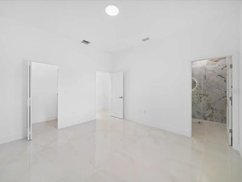 1305 MCARTHUR AVENUE Lehigh Acres, FL 33972