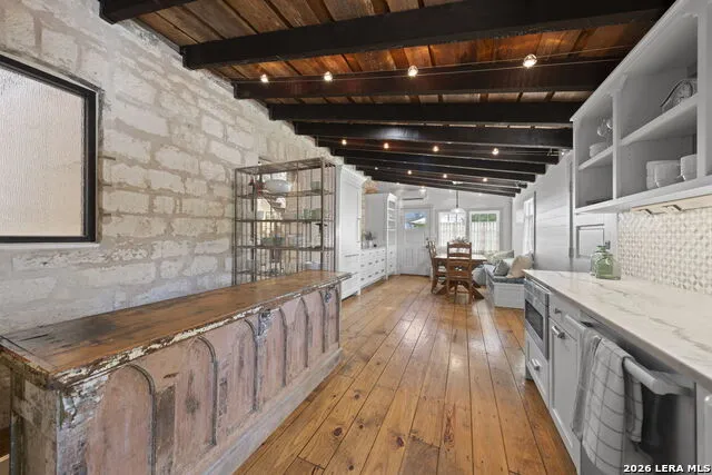 419 W San Antonio St Fredericksburg, TX 78624
