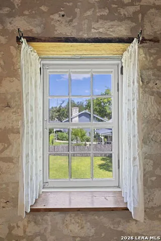 419 W San Antonio St Fredericksburg, TX 78624