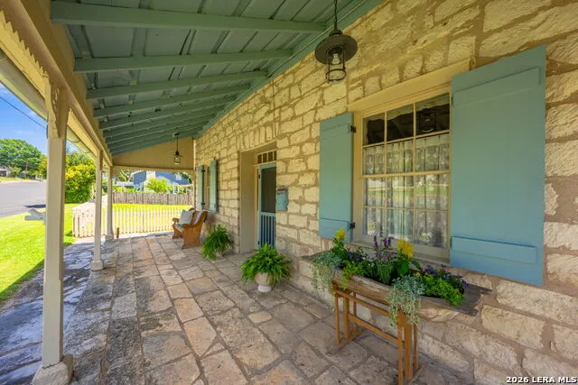 419 W San Antonio St Fredericksburg, TX 78624
