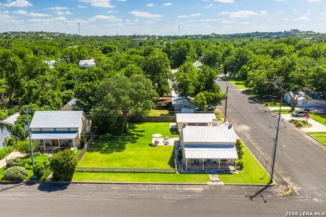 419 W San Antonio St Fredericksburg, TX 78624