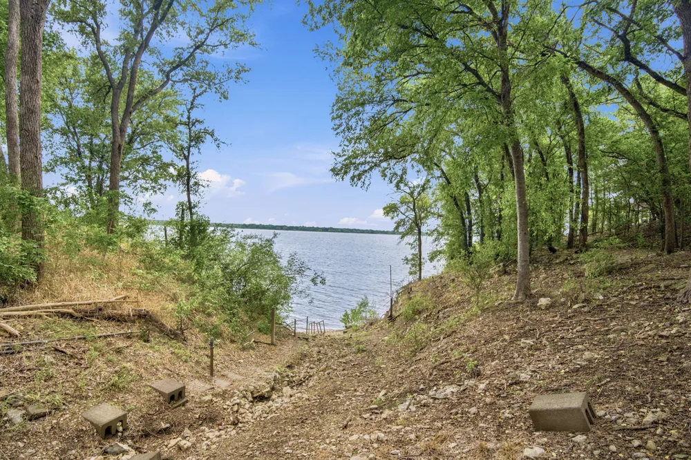 262 Mohon Drive Whitney, TX 76692