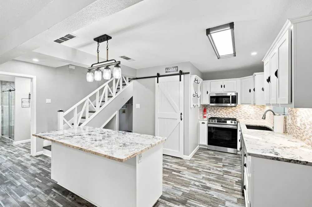 262 Mohon Drive Whitney, TX 76692