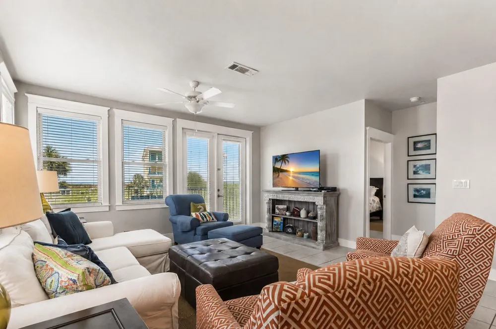 4221 Pointe West Drive #101 Galveston, TX 77554
