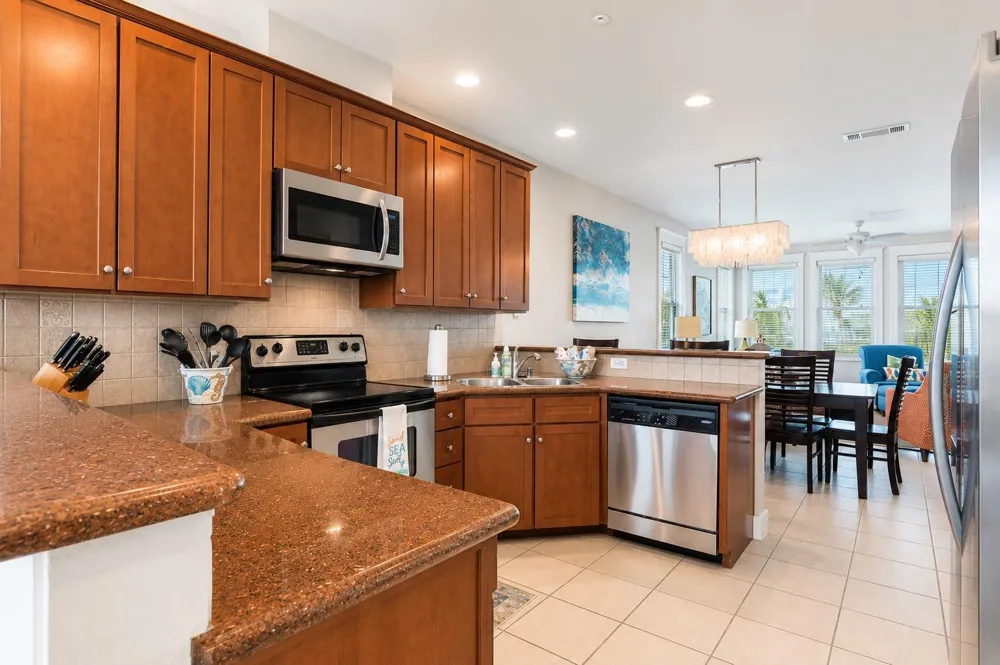 4221 Pointe West Drive #101 Galveston, TX 77554