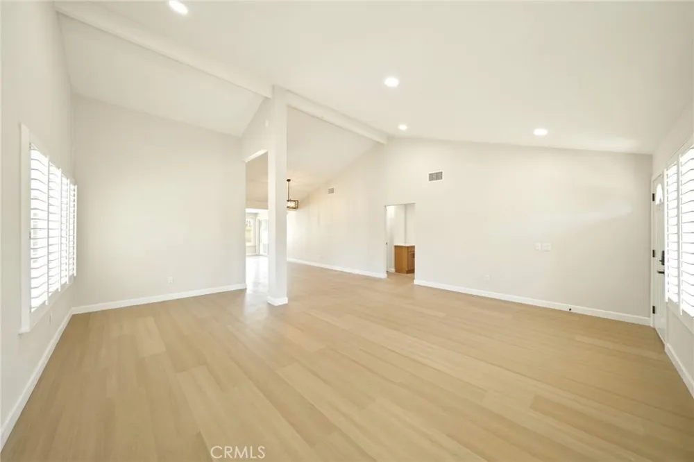 3073 Joshua Tree Riverside, CA 92503