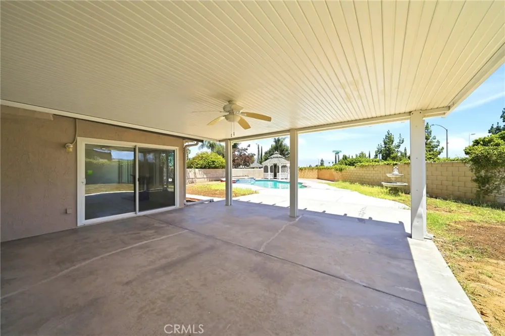 3073 Joshua Tree Riverside, CA 92503