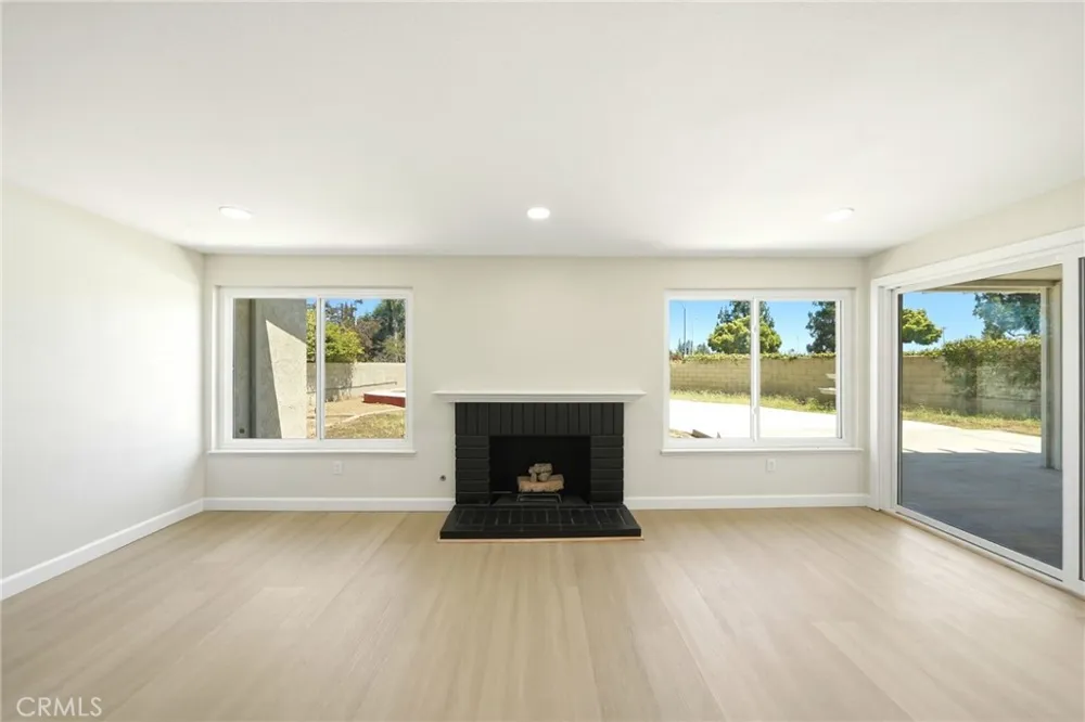 3073 Joshua Tree Riverside, CA 92503